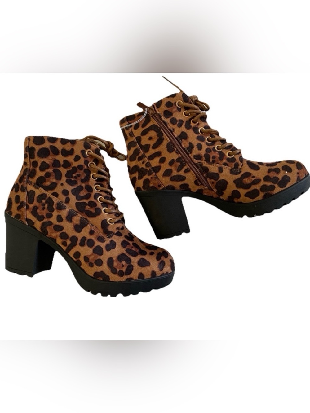 Chic New Faux Suede ANKLE BOOTS Booties size 6 1/2